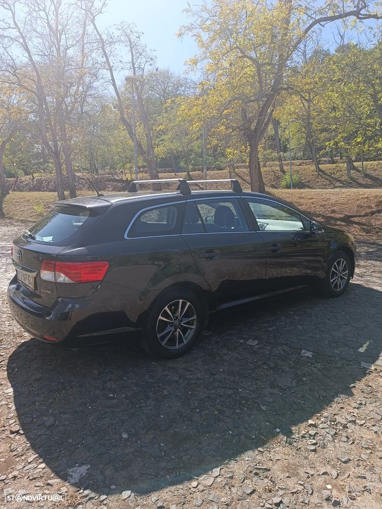 Toyota Avensis SW 2.0 D-4D Comfort - 4