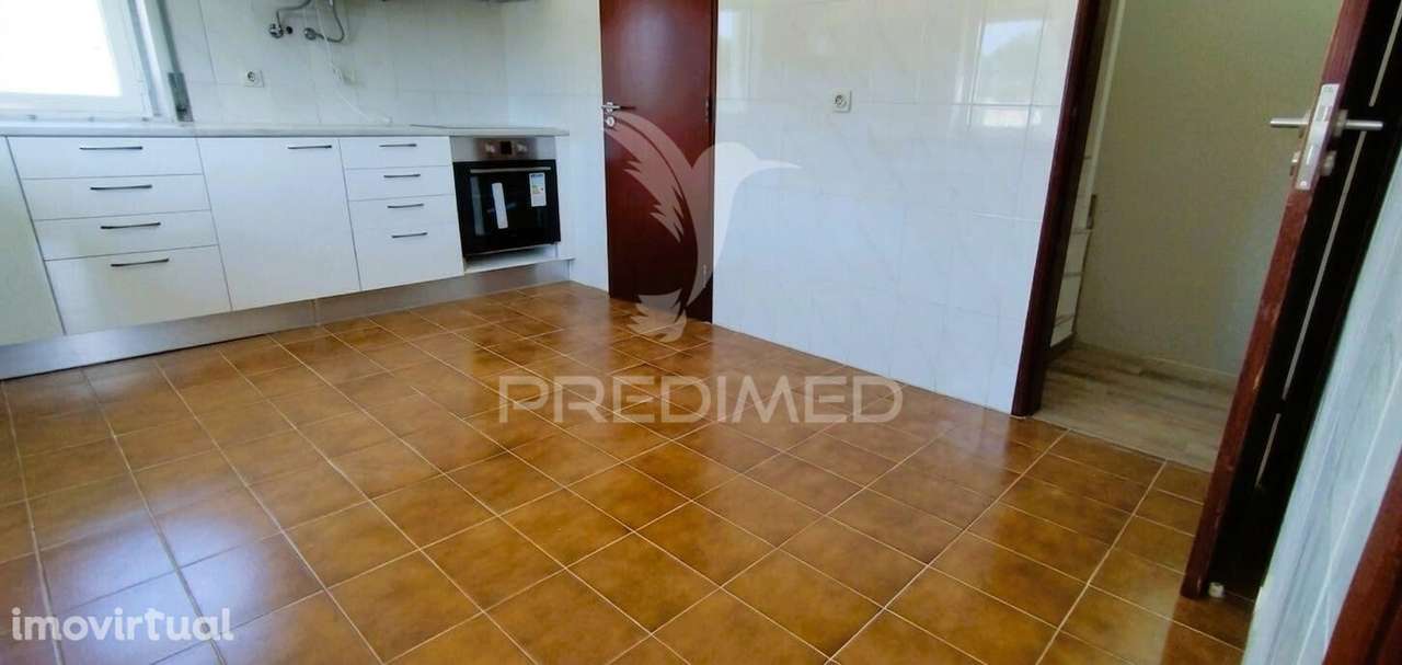 Moradia T2+2 Remodela em Arruda dos Vinhos - Grande imagem: 3/30