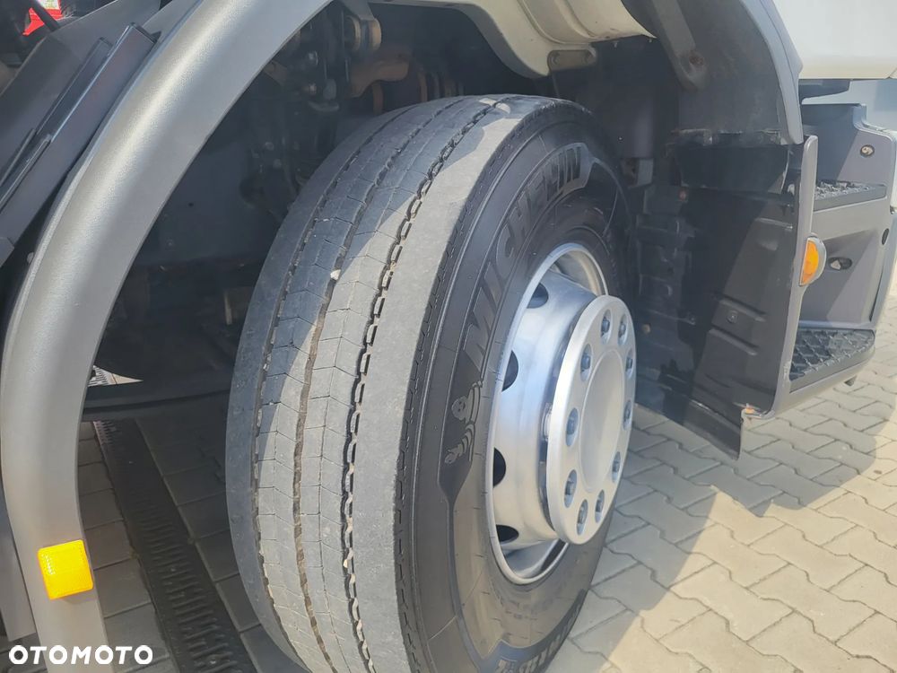 Renault D 26 Wide - 10