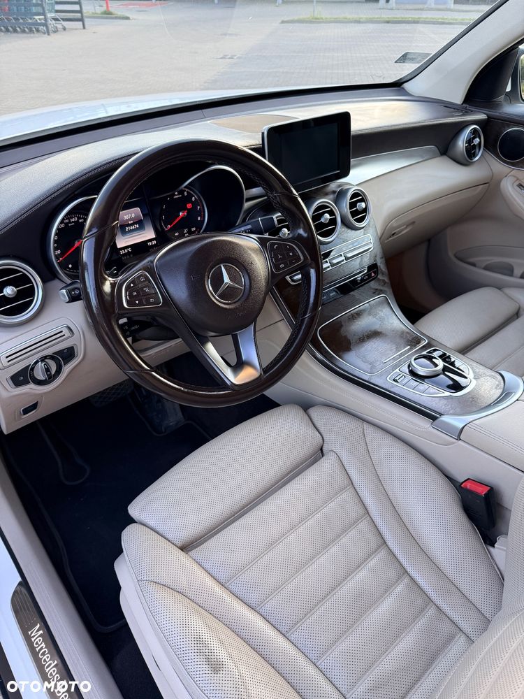 Mercedes-Benz GLC - 34