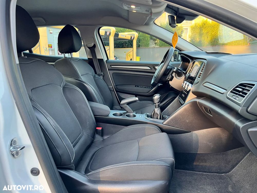 Renault Megane Blue dCi 116 Intens - 15