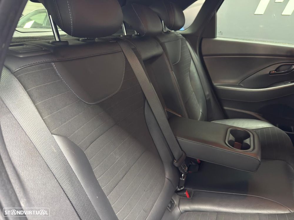 Hyundai i30 N 2.0 T-GDi Performance Pack - 25