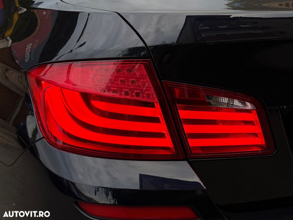 BMW Seria 5 528i xDrive Sport-Aut. - 26