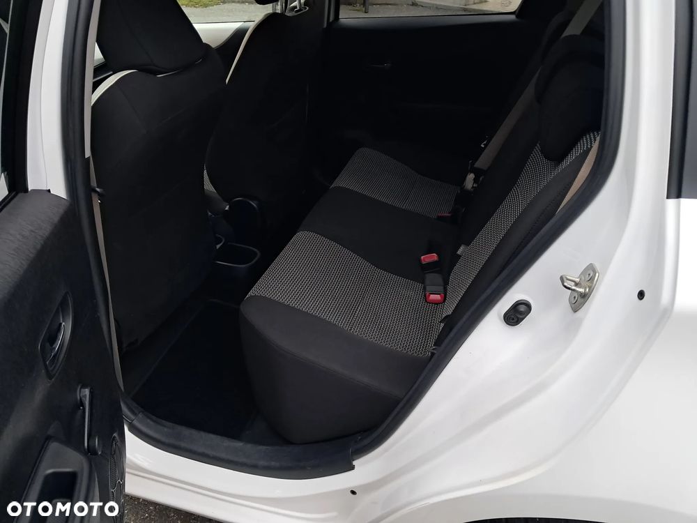 Toyota Yaris 1.33 VVT-i Comfort - 12