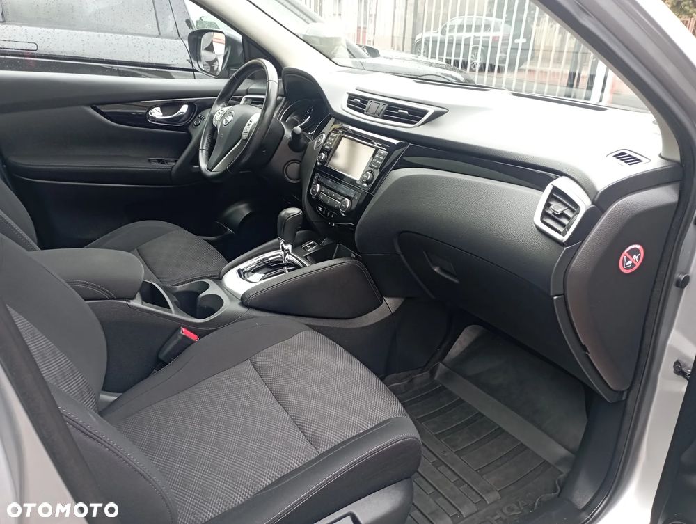 Nissan Qashqai 1.2 DIG-T N-Connecta Xtronic EU6 - 10