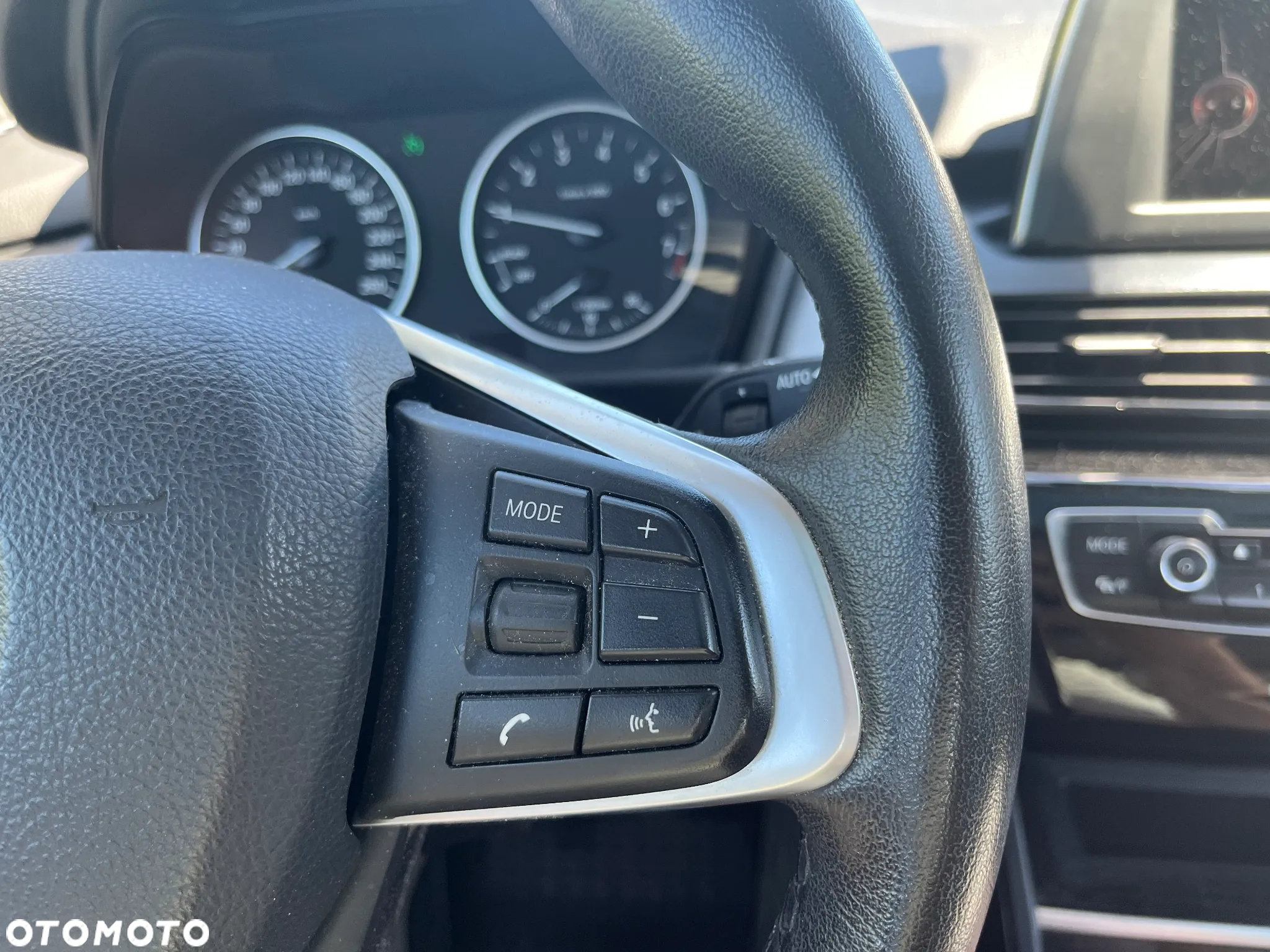 BMW Seria 2 218i Luxury Line - 27