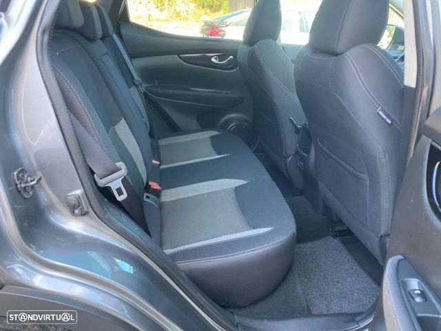 Nissan Qashqai 1.5 dCi N-Connecta - 42