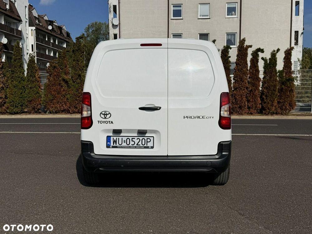 Toyota Proace City - 8