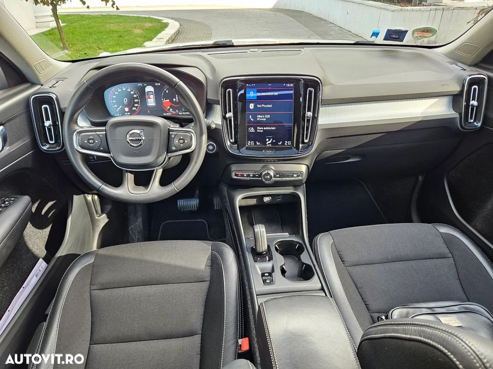 Volvo XC 40 D3 AWD Geartronic Momentum - 19