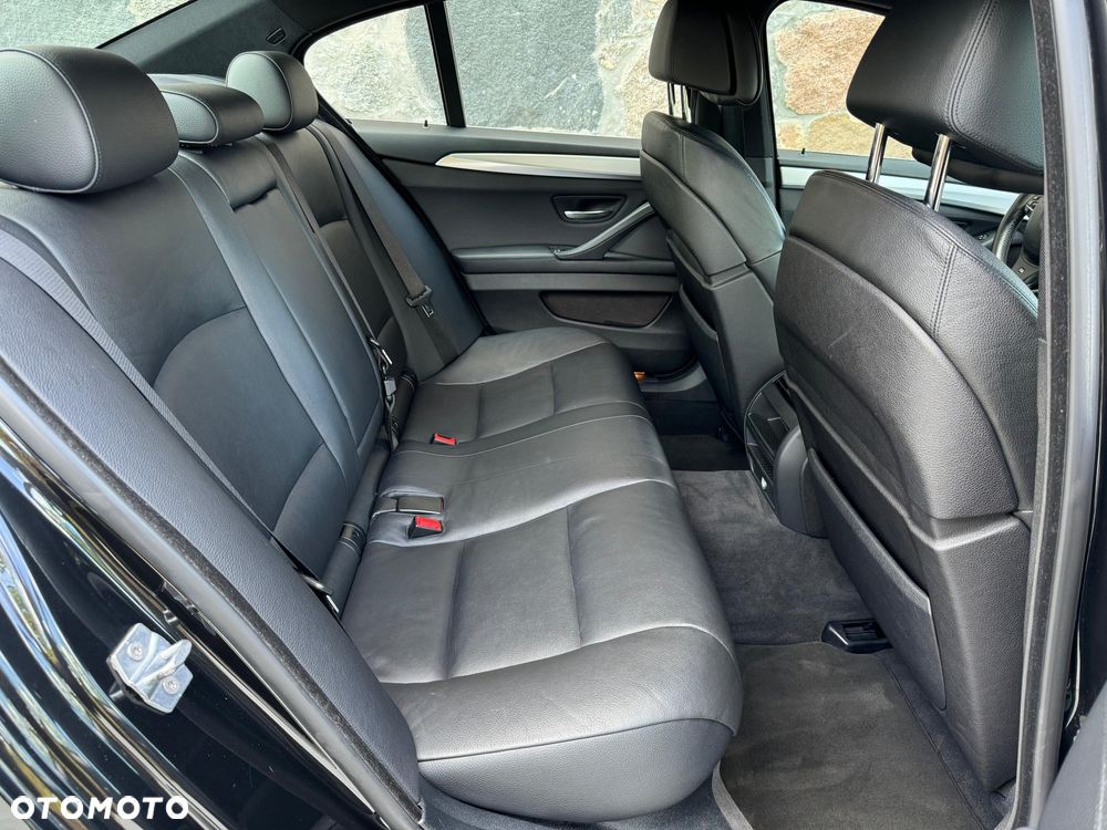 BMW Seria 5 535d xDrive Sport-Aut - 14