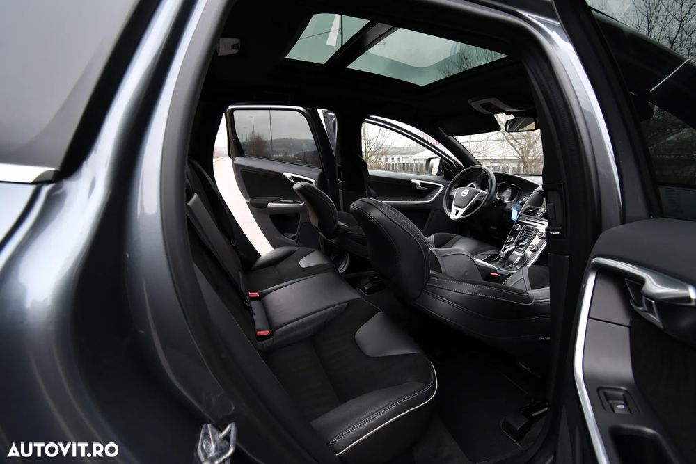 Volvo XC 60 D4 AWD Geartronic Summum - 36