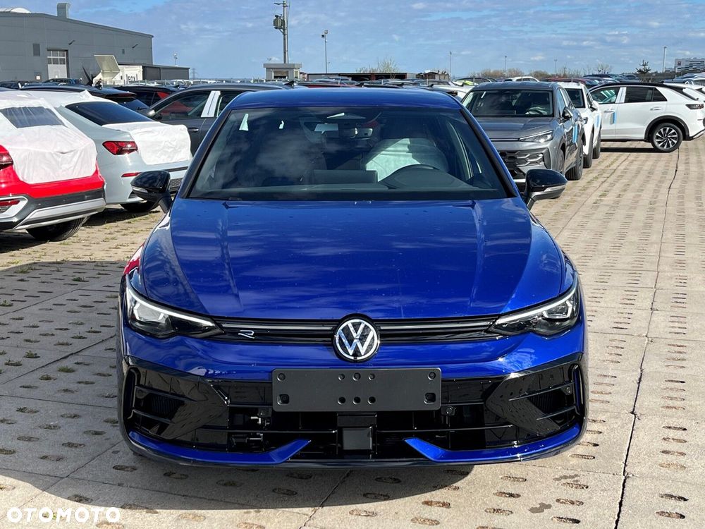 Volkswagen Golf - 2