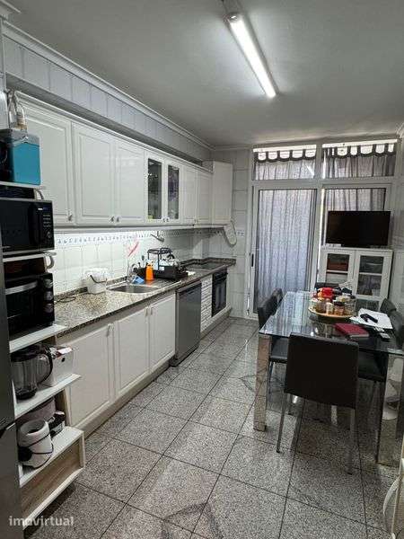 Maravilhoso T3 - Sao Joao da Madeira - Grande imagem: 4/12