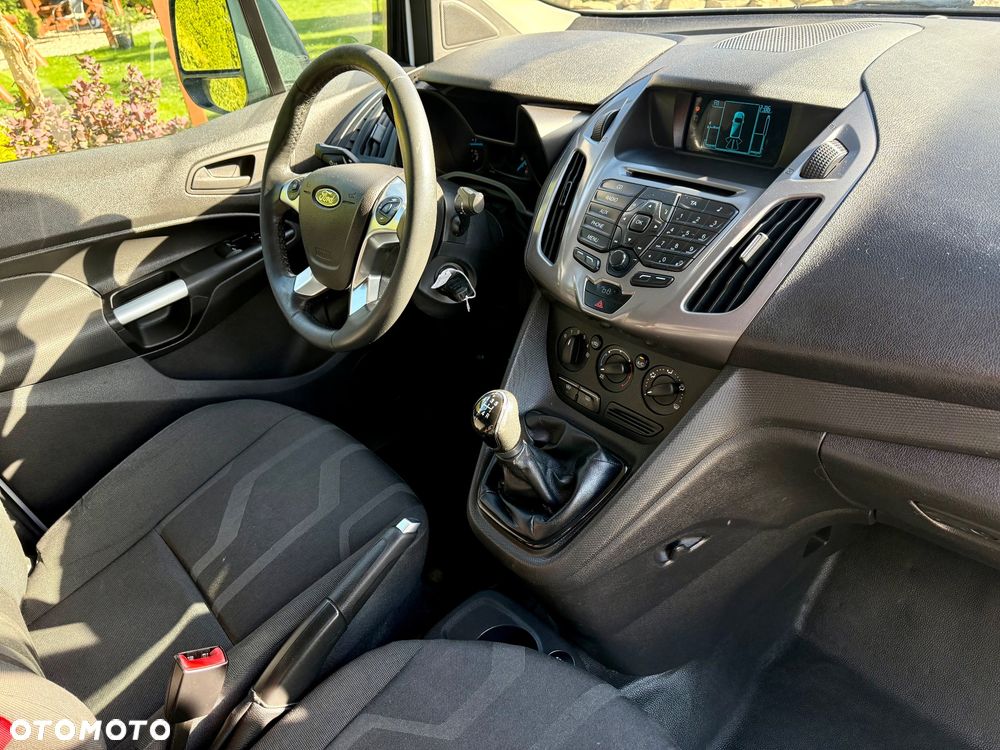 Ford Transit Connect - 8