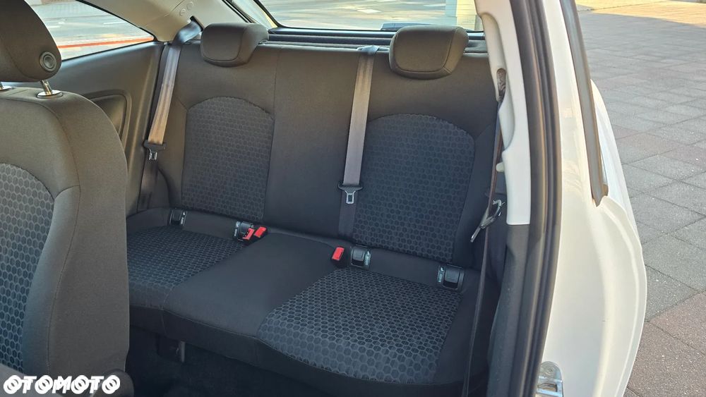 Opel Corsa - 21