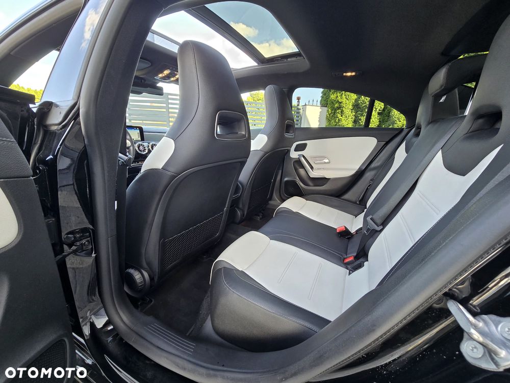 Mercedes-Benz CLA 220 AMG Line 7G-DCT - 9