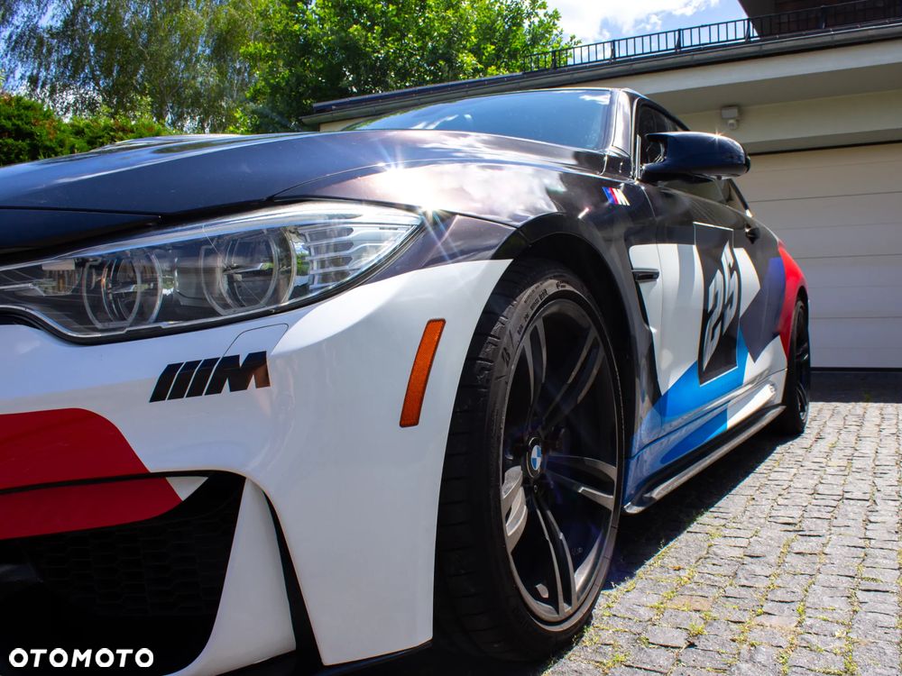 BMW M4 DKG - 10