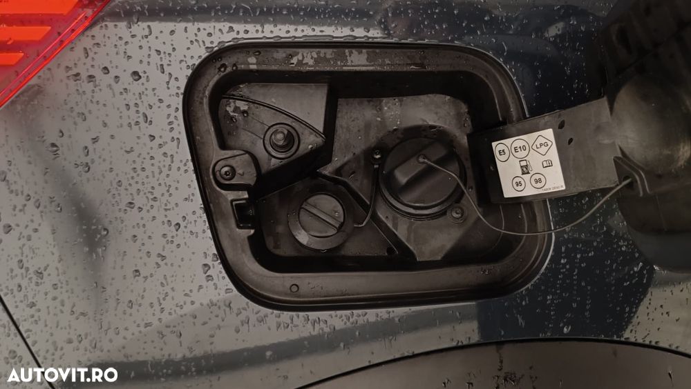 Renault Captur TCe 100 GPL Intens - 34