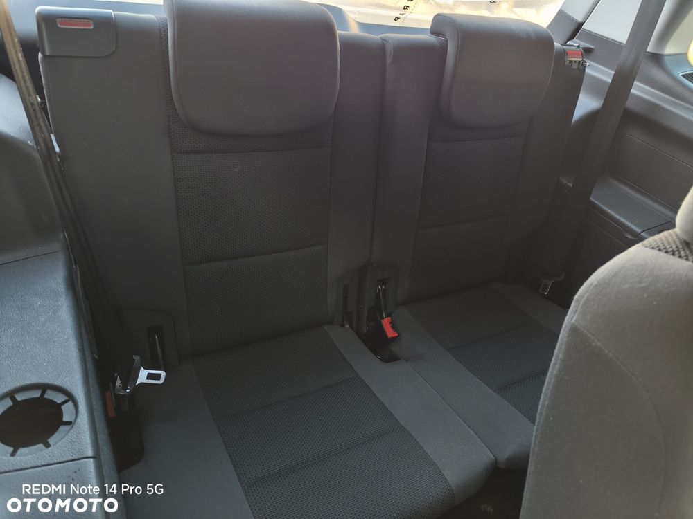 Volkswagen Touran 1.6 TDI DPF BlueMotion Technology Comfortline - 17