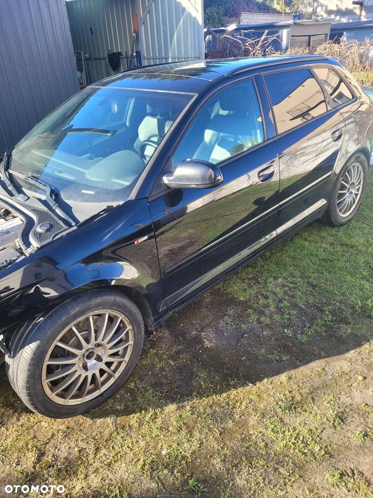 Audi A3 Sportback 2.0 TDI DPF quattro S line Sportpaket plus - 1