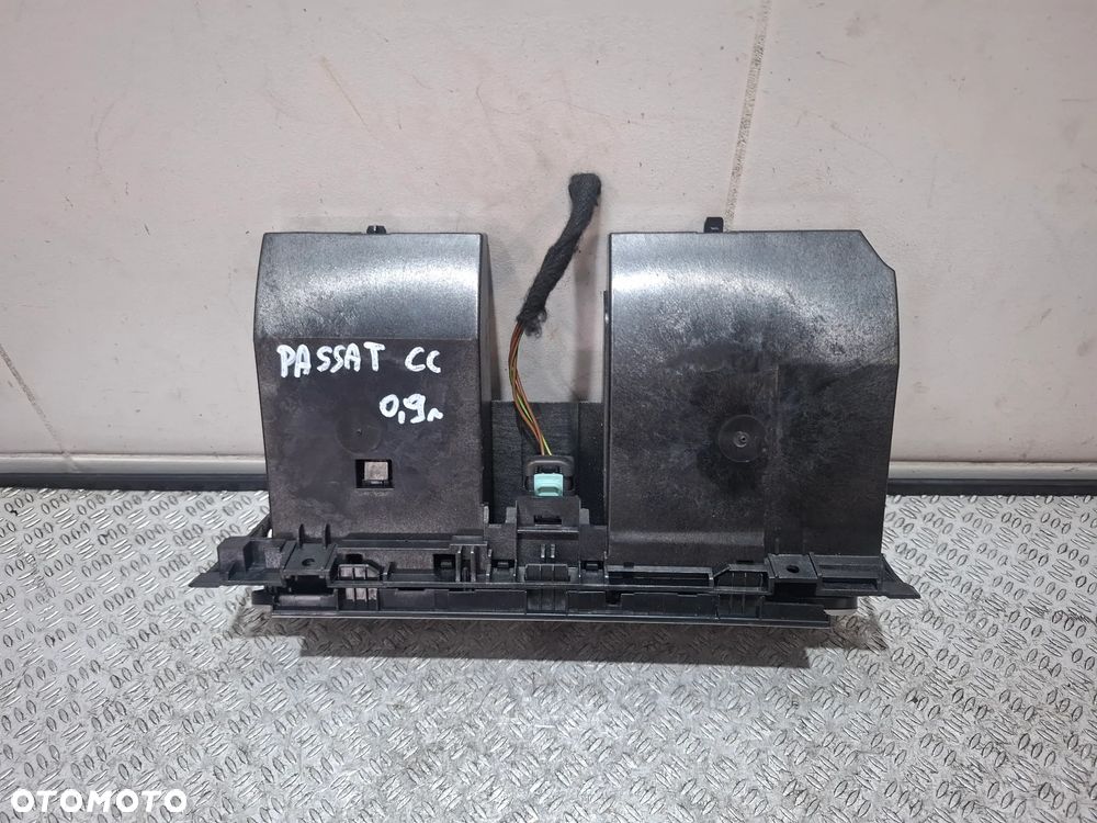 Schowek klawiatura Volkswagen Passat CC 2009 rok nr 3C1857273 nie odbija schowek - 2