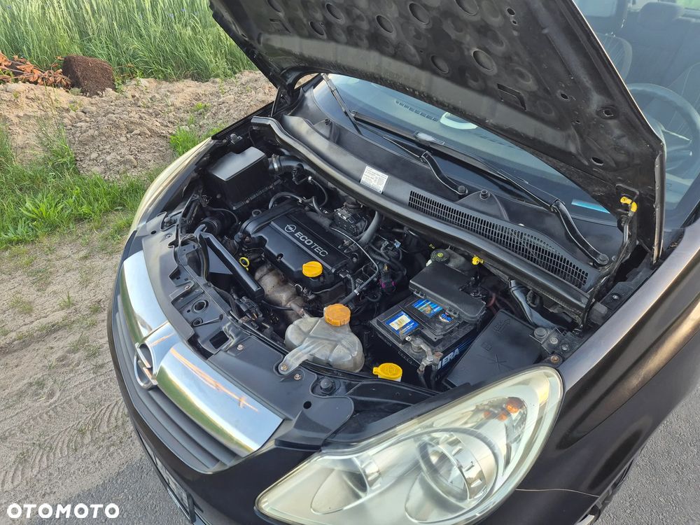 Opel Corsa 1.2 16V Cosmo - 20