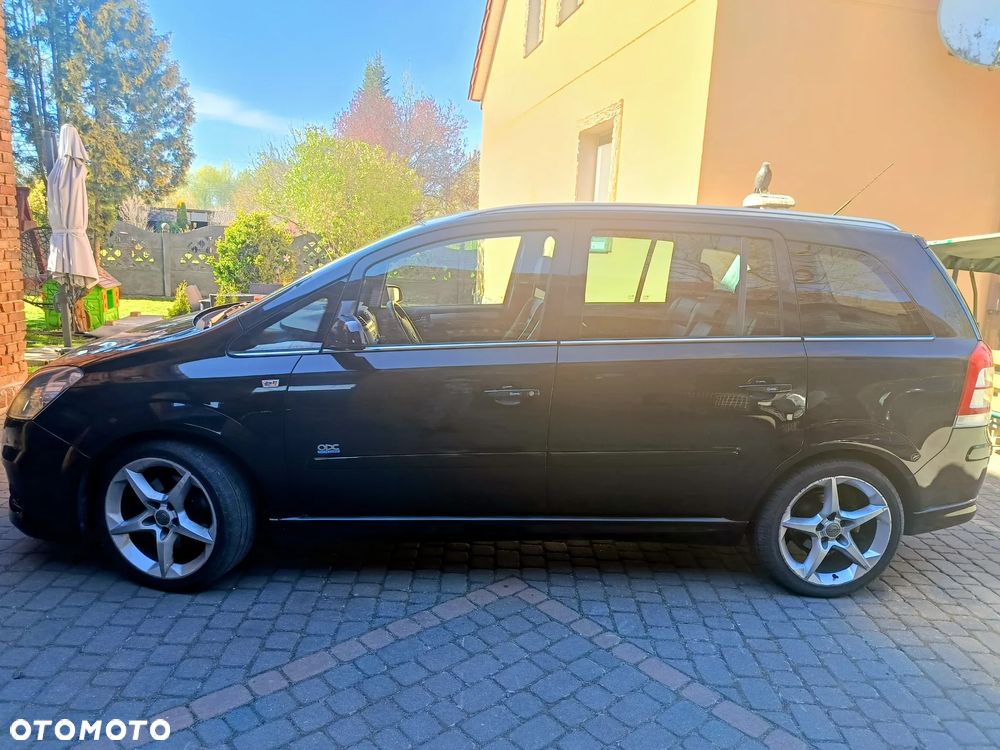 Opel Zafira 1.9 CDTI Sport - 23