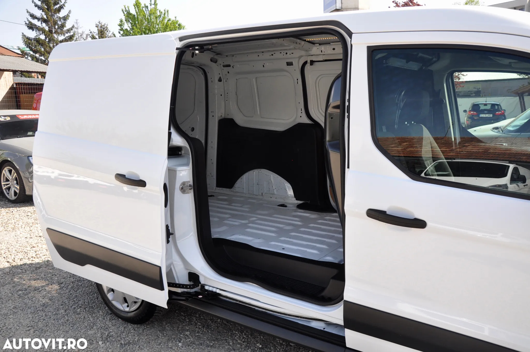 Ford Transit Connect Van Maxi - 13