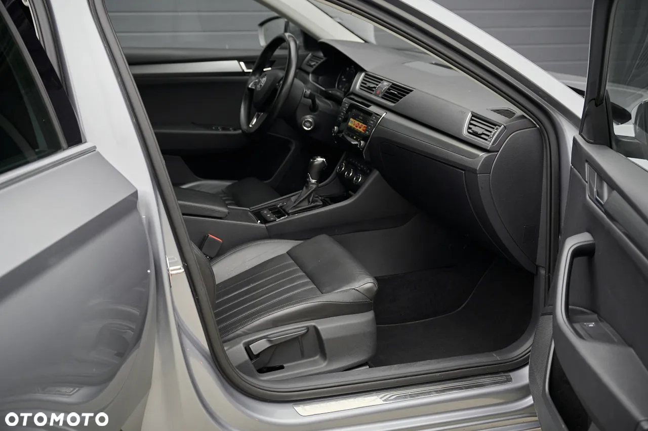 Skoda Superb 2.0 TDI DSG Premium Edition - 13