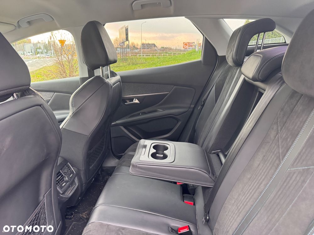 Peugeot 3008 PureTech 130 Stop & Start GPF Allure - 26