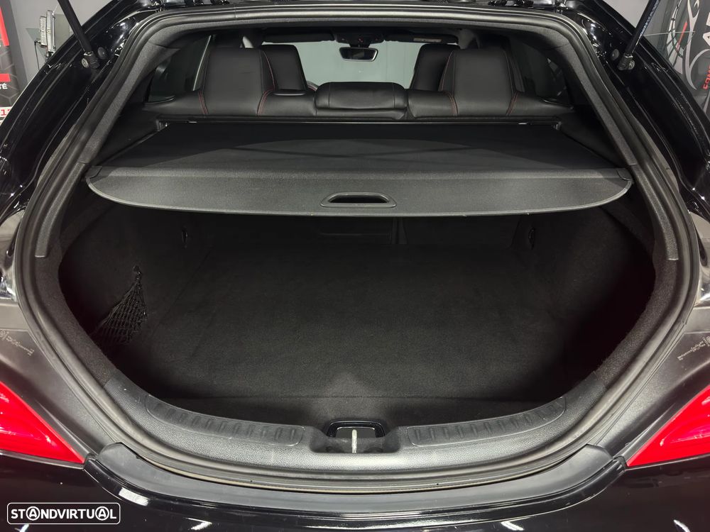 Mercedes-Benz CLA 220 d Shooting Brake AMG Line Aut. - 24