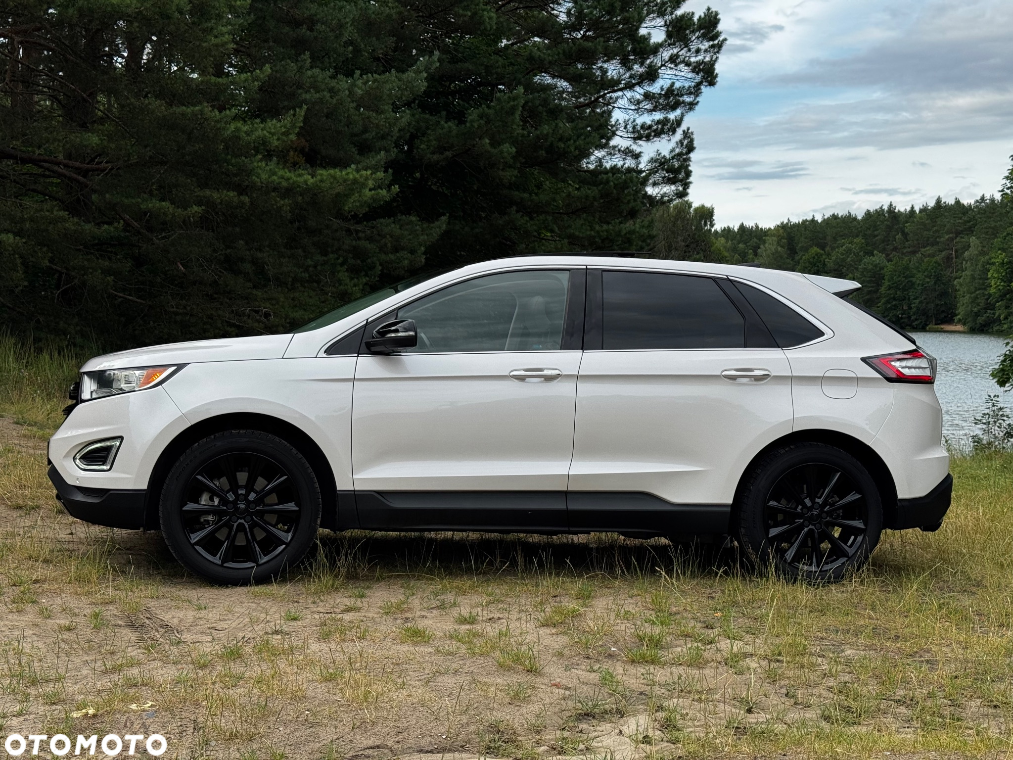 Ford Edge - 2