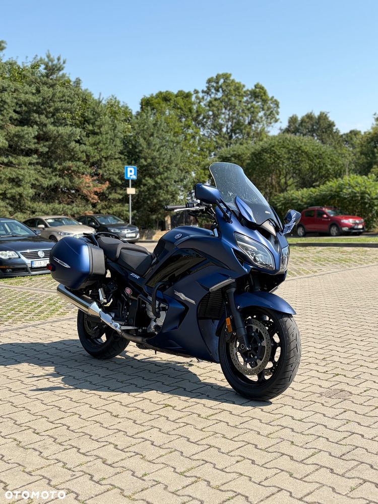 Yamaha FJR - 7