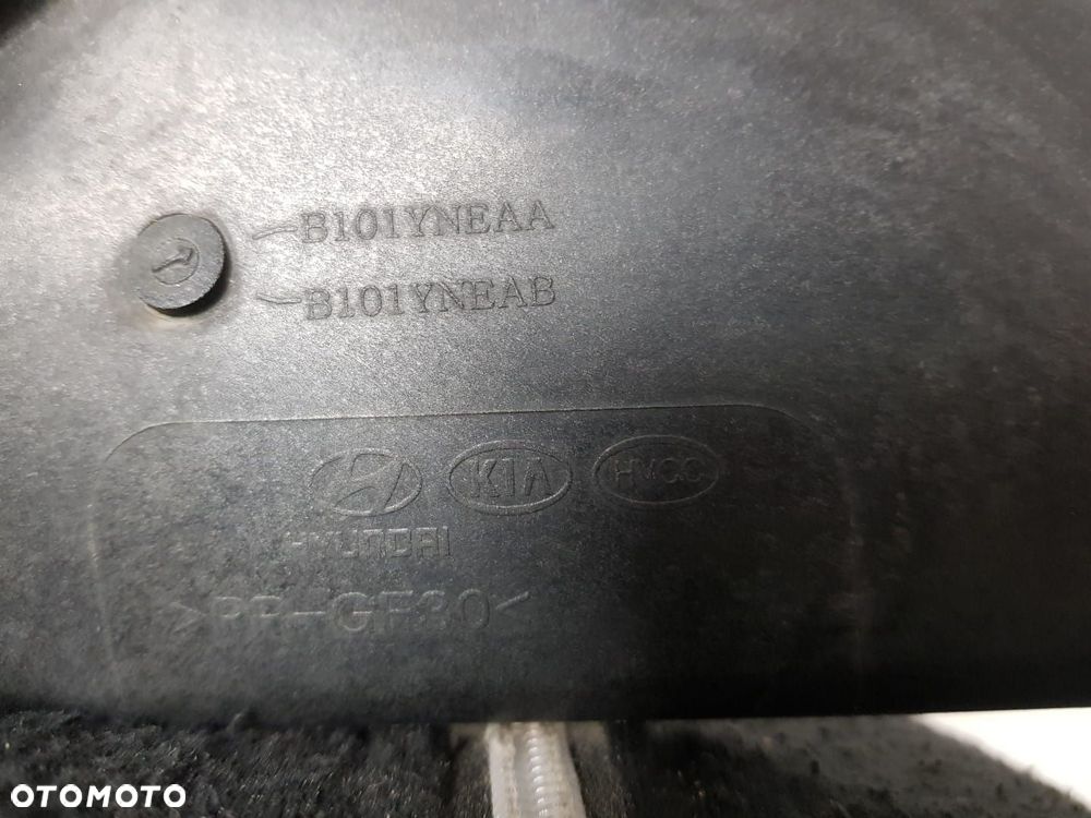 OBUDOWA CHŁODNICY WENTYALORA KIA VENGA HYUNDAI IX20 1.4 1.6  09-20r  ORYGINAL - 3