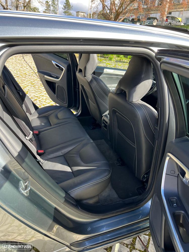 Volvo V60 - 13