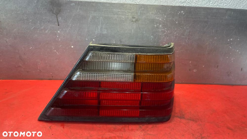 Mercedes W124 Lampa tylna tył prawa Oryginał - 5