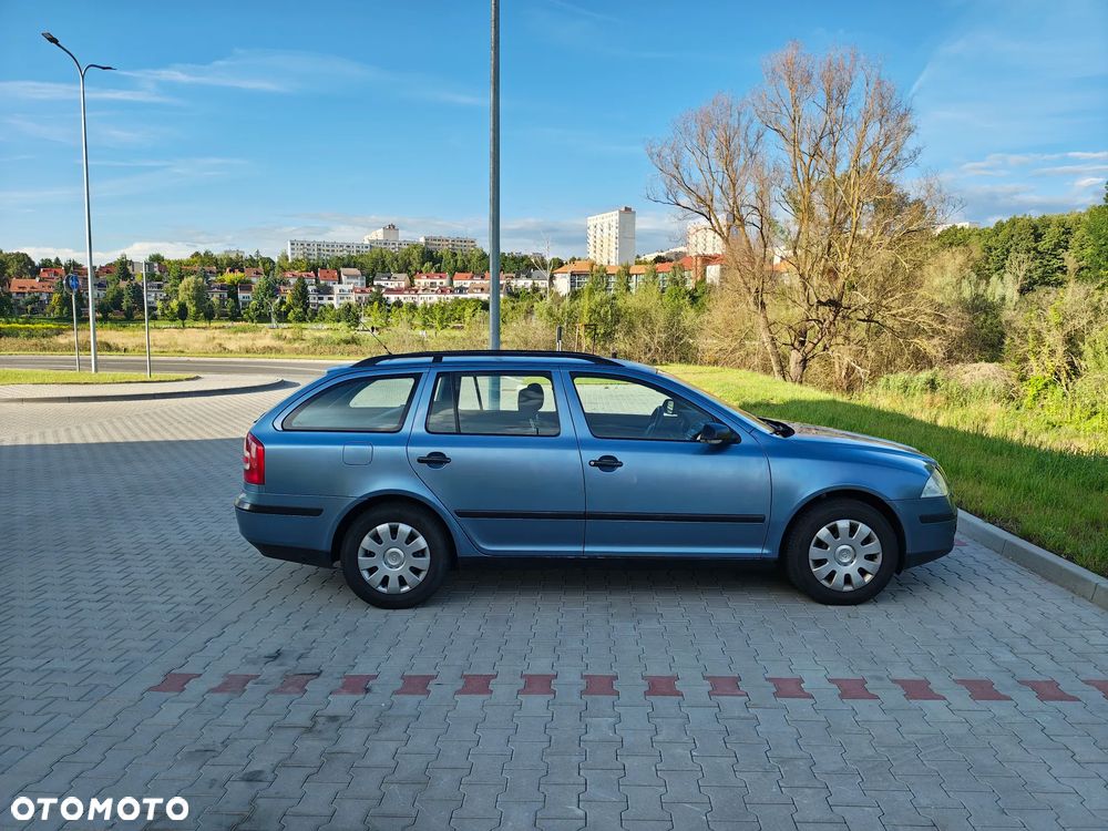 Skoda Octavia 1.6 Mint - 3
