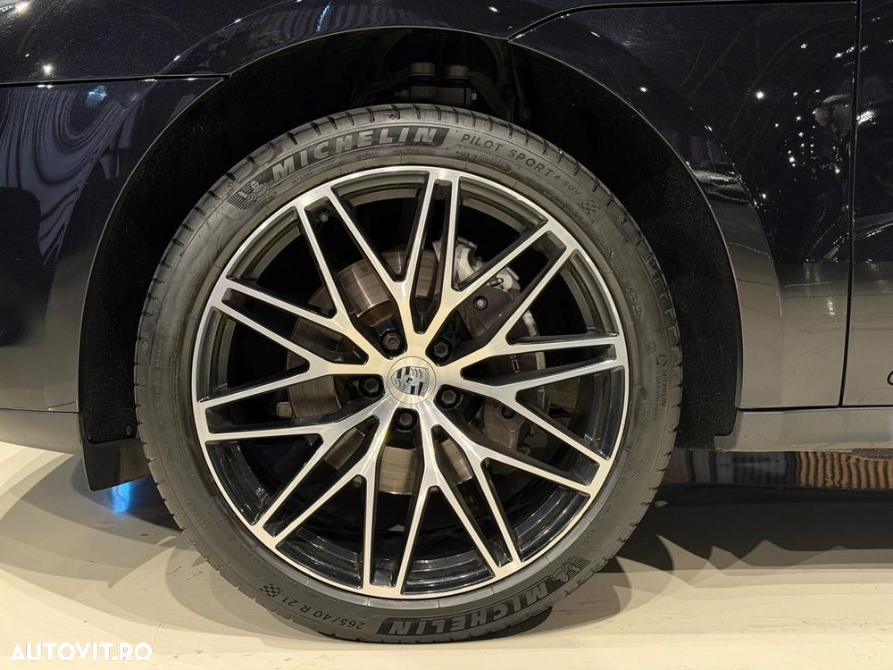 Porsche Macan T - 21