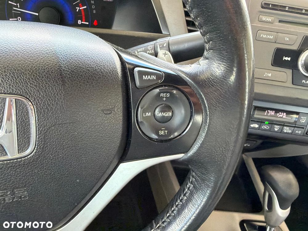 Honda Civic 1.8 Executive - 25