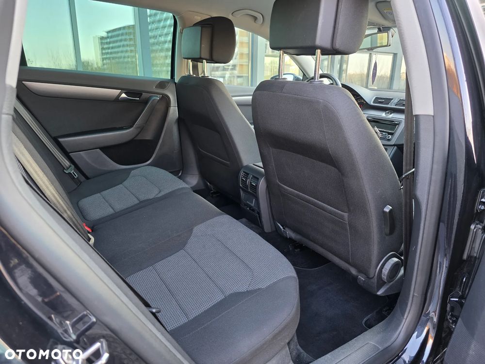 Volkswagen Passat 2.0 TDI Highline - 8