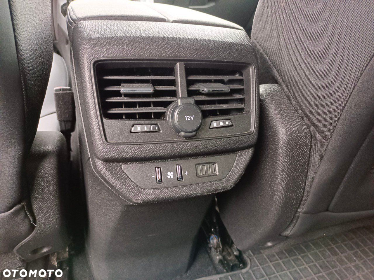 Peugeot 5008 1.5 BlueHDi Allure Pack S&S EAT8 - 20