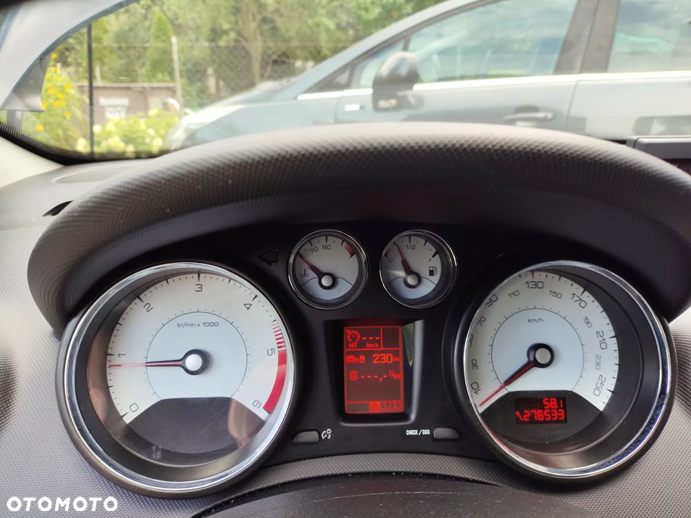 Peugeot 308 1.6 HDi Premium - 12