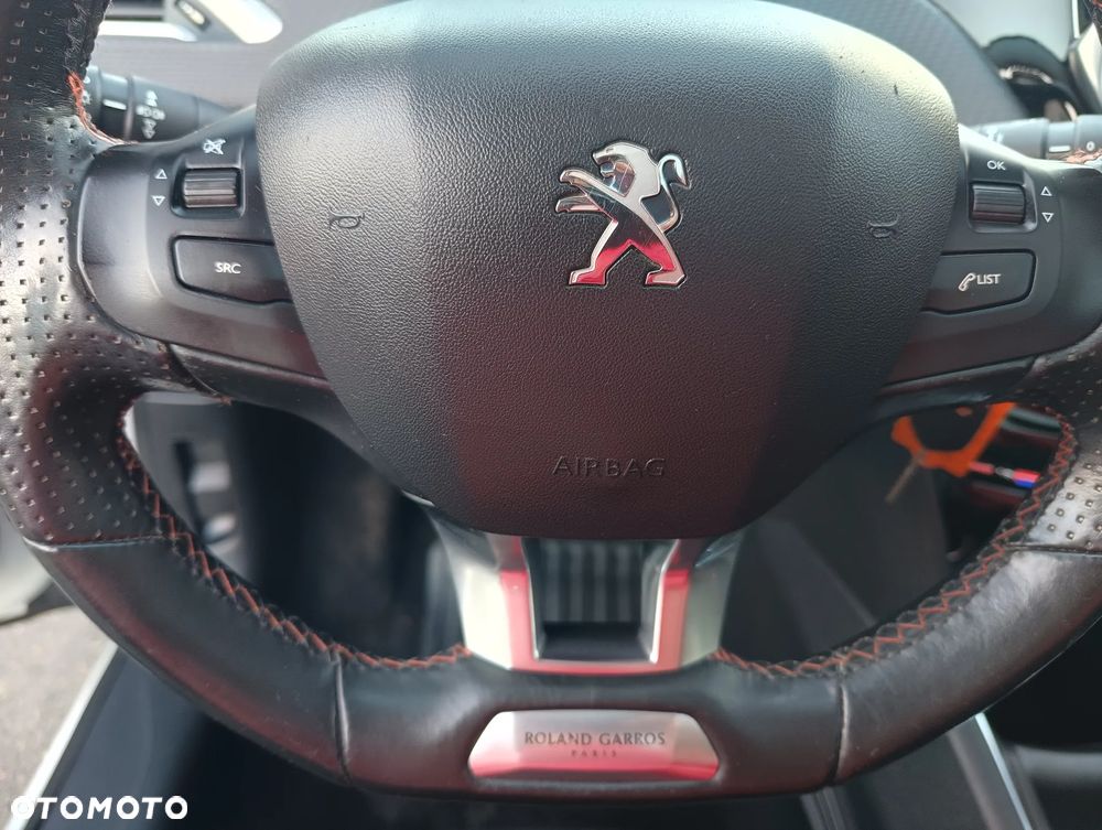 Peugeot 208 PureTech 110 Stop & Start EAT6 Tech Edition - 23