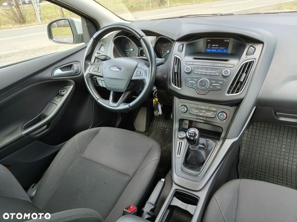 Ford Focus 1.6 Ti-VCT Ambiente - 9