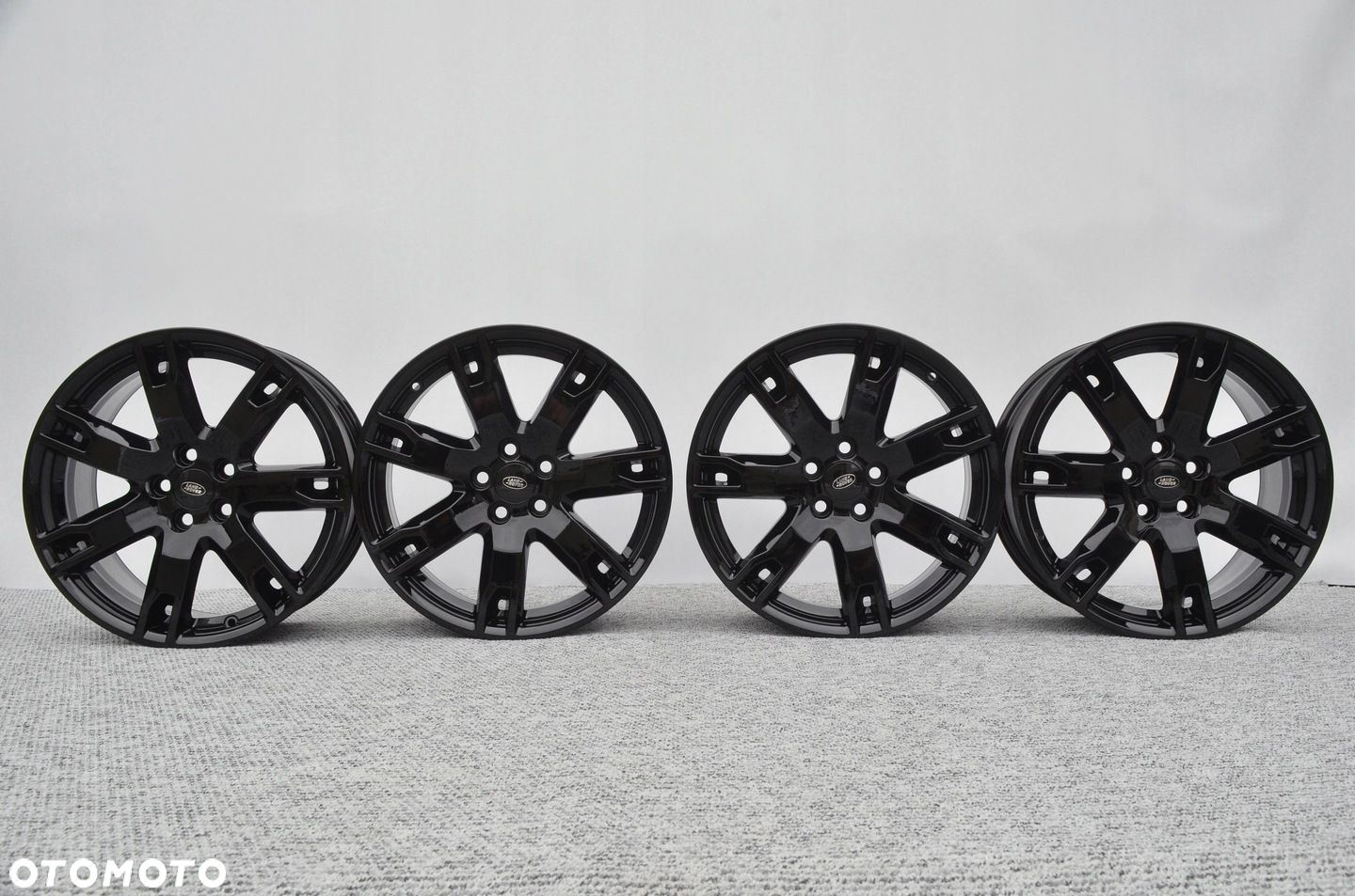 Felgi 8x18 5x108 Land Rover Range Evoque Velar Freelander 2 Discovery Sport - 4