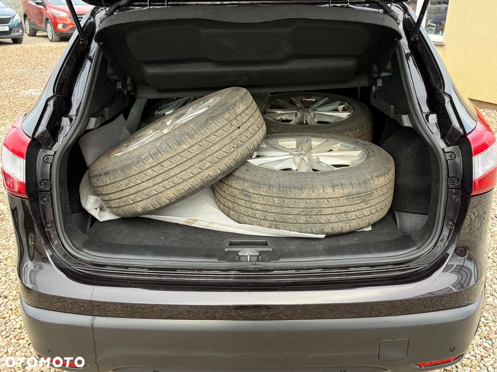 Nissan Qashqai 1.6 DCi Xtronic N-Connecta - 15