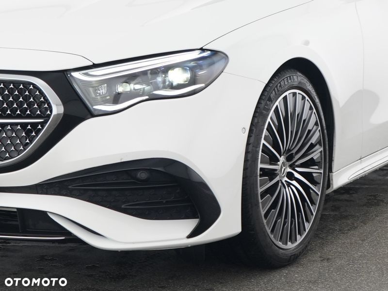 Mercedes-Benz Klasa E 300 de PHEV 4-Matic AMG 9G-Tronic - 3