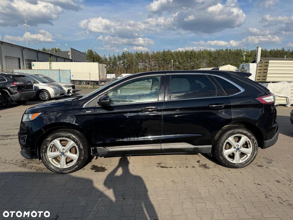 Ford Edge - 8