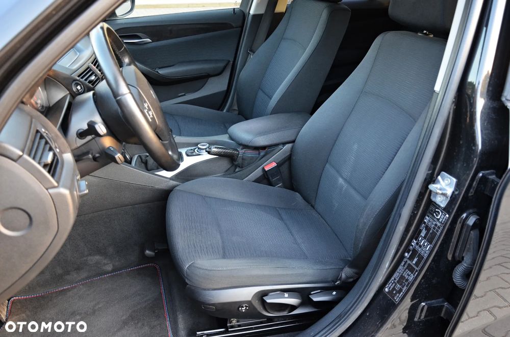BMW X1 sDrive18d Sport Line - 29