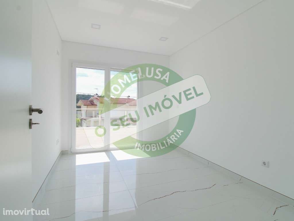 Moradia T4 a 10 minutos de Coimbra! - Grande imagem: 3/48